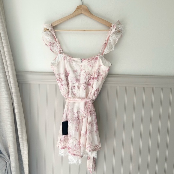 ⭐️ NEW Lulu's XS Ivory Pink Floral Lace-Trim Bustier Romper Corquette - Picture 6 of 12